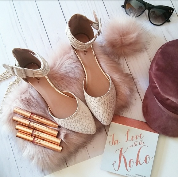 🚨LAST PAIR//The Allison// Rose Gold D'orsay Flats - Picture 3 of 3